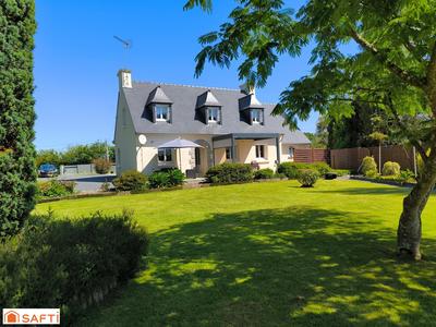 Maison - 127 m² - 8 pièces