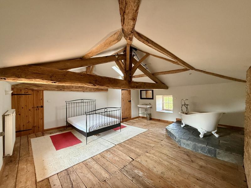 Maison - 300 m² - 10 pièces