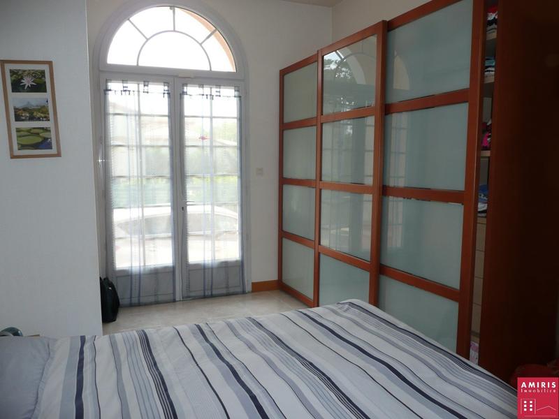 Maison - 192 m² - 7 pièces