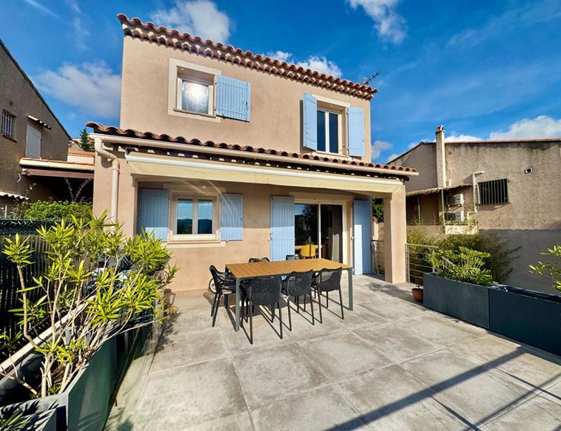 Maison - 76 m² - 4 pièces