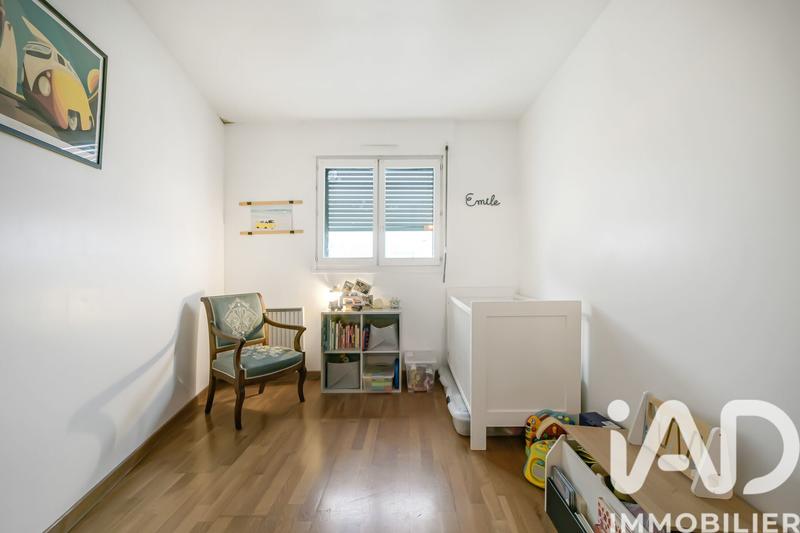 Appartement - 93 m² - 5 pièces