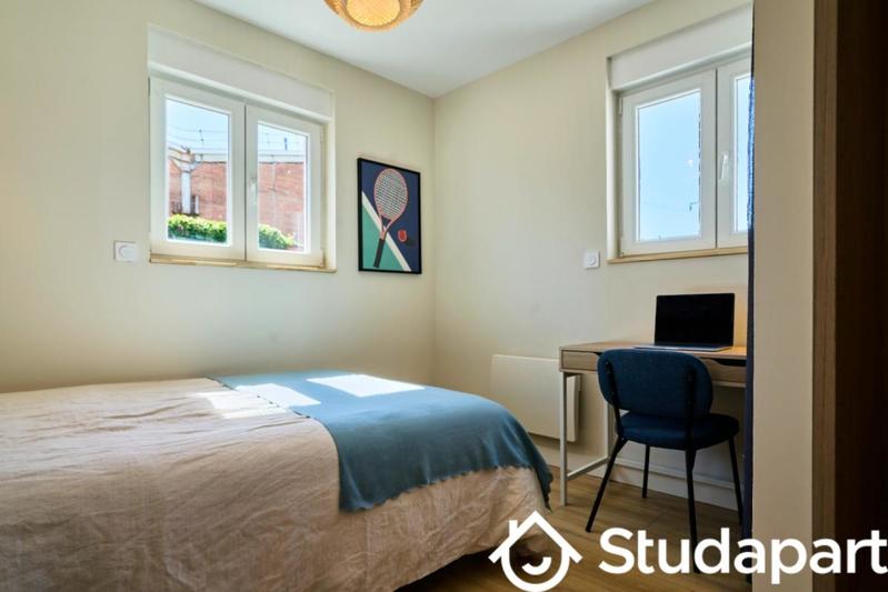 Chambre - 10 m² - 1 pièce