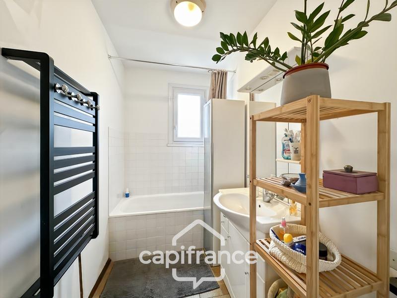 Maison - 102 m² - 4 pièces