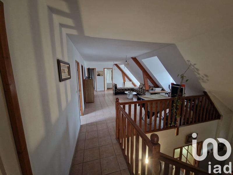 Maison - 181 m² - 8 pièces