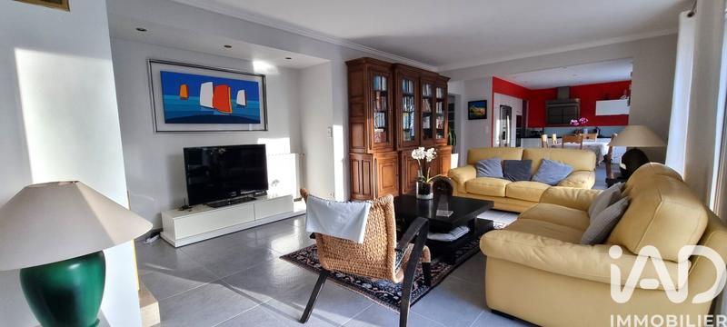 Maison - 183 m² - 8 pièces