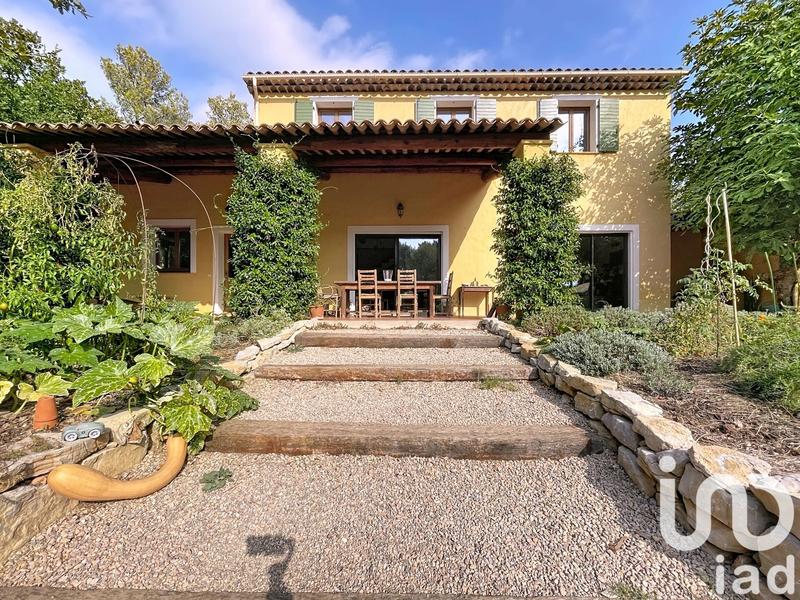 Maison - 198 m² - 7 pièces