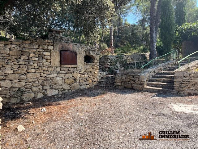 Maison traditionnelle - 190 m² - 7 pièces