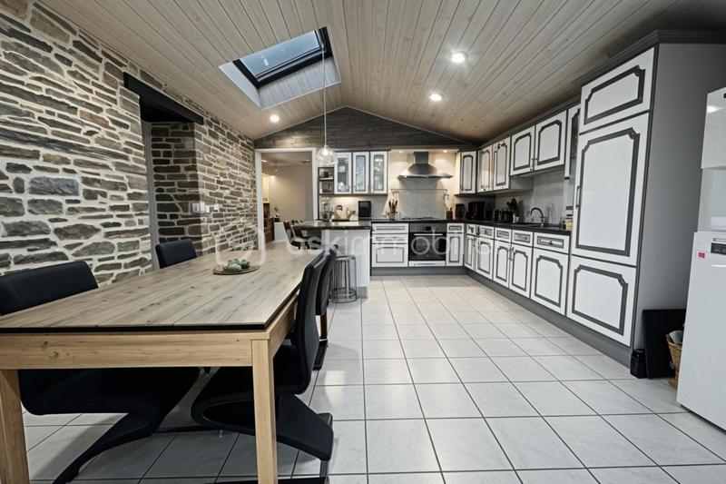 Maison - 125 m² - 6 pièces