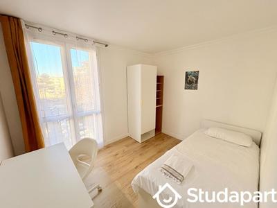 Chambre - 9 m² - 1 pièce