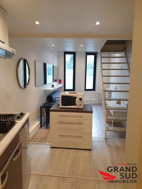 Bureau - 250 m² - 11 pièces