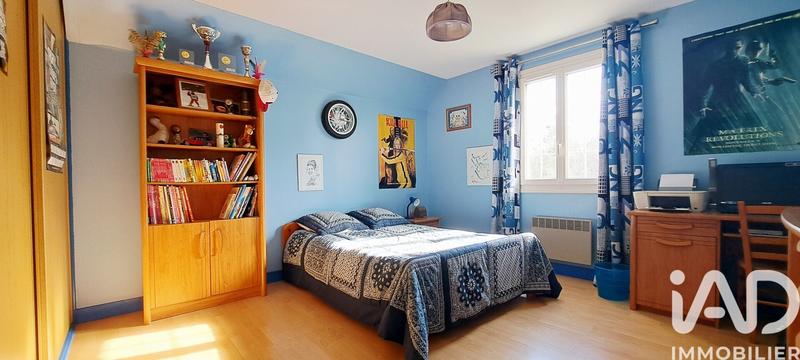 Maison - 202 m² - 8 pièces