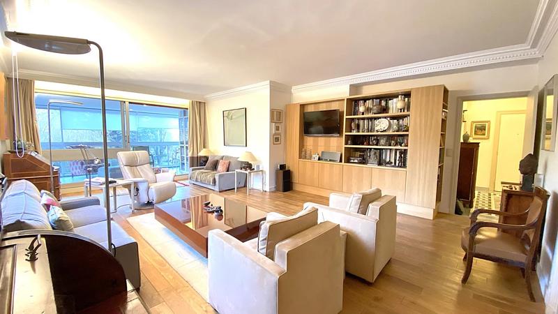 Appartement - 143 m² - 4 pièces