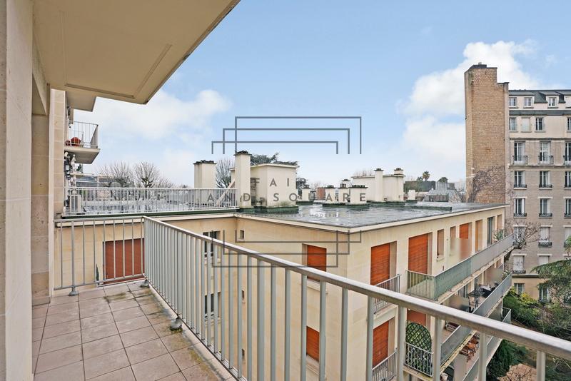 Appartement - 98 m² - 5 pièces