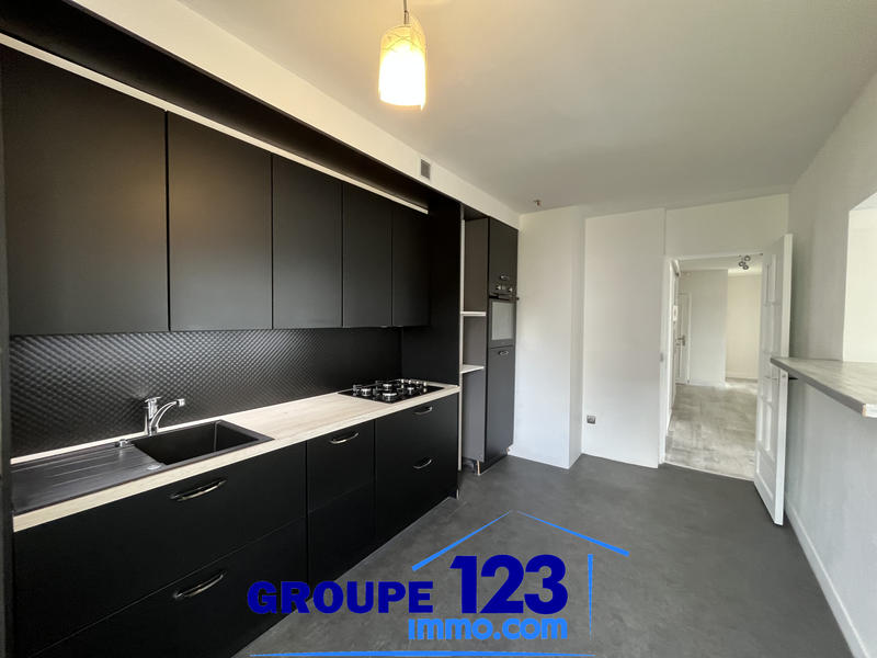 Appartement - 85 m² - 3 pièces