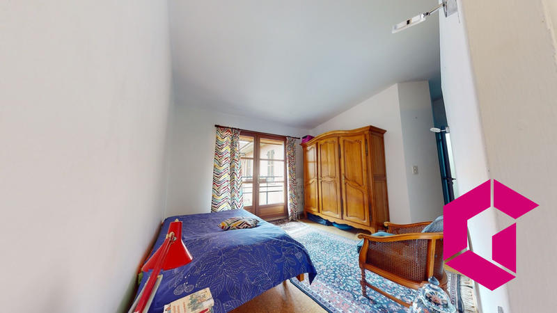 Maison - 177 m² - 7 pièces