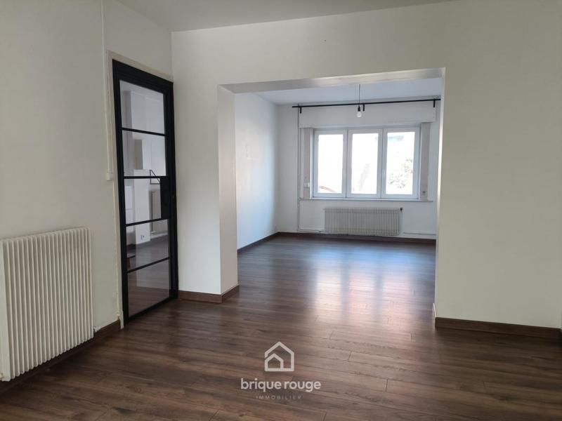 Maison - 97 m² - 5 pièces