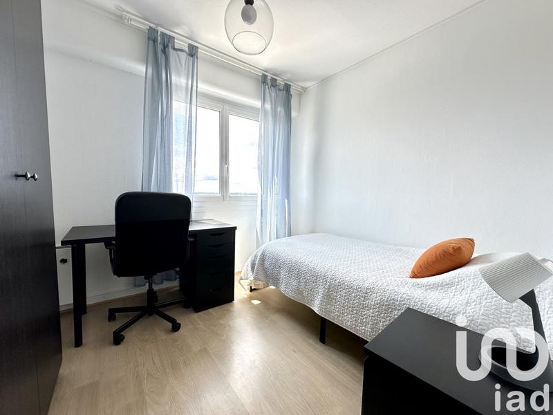 Appartement - 93 m² - 5 pièces
