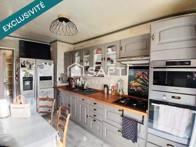 Appartement - 81 m² - 6 pièces