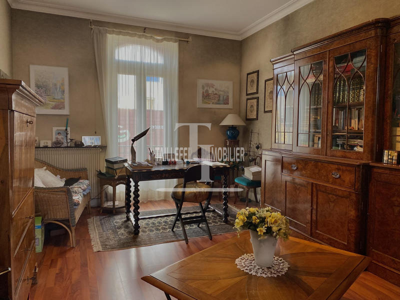 Maison - 172 m² - 8 pièces