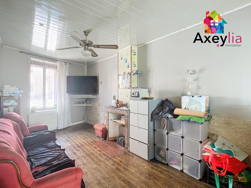 Maison - 232 m² - 9 pièces