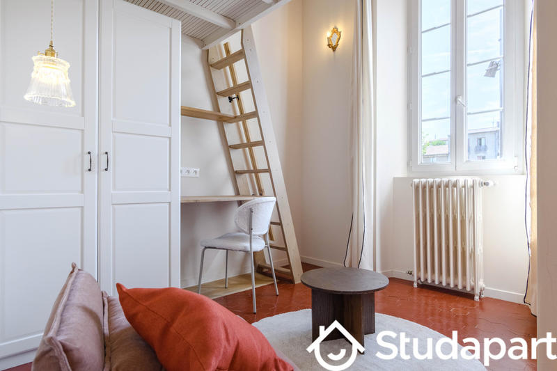 Chambre - 11 m² - 1 pièce