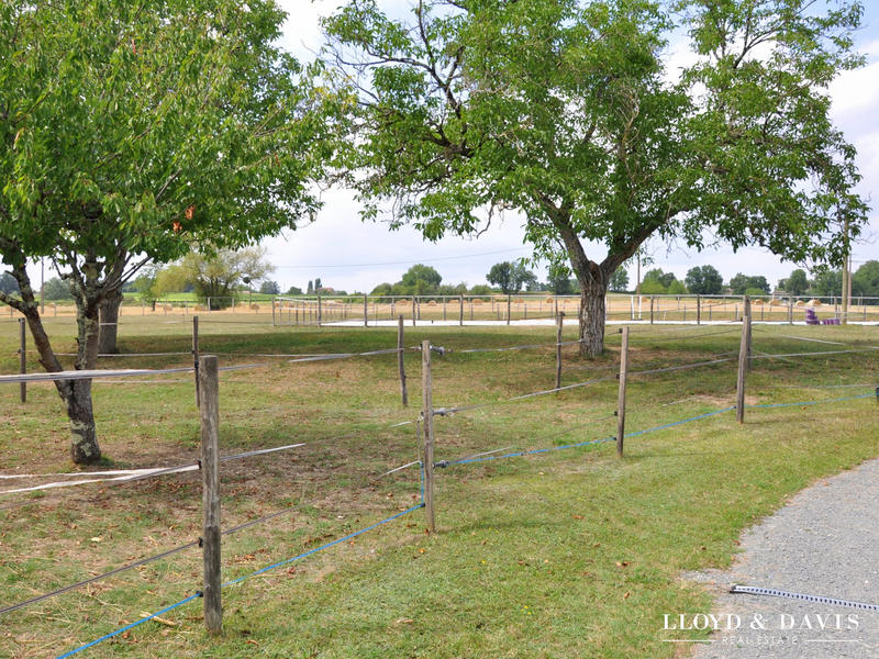 Maison - 206 m² - 6 pièces