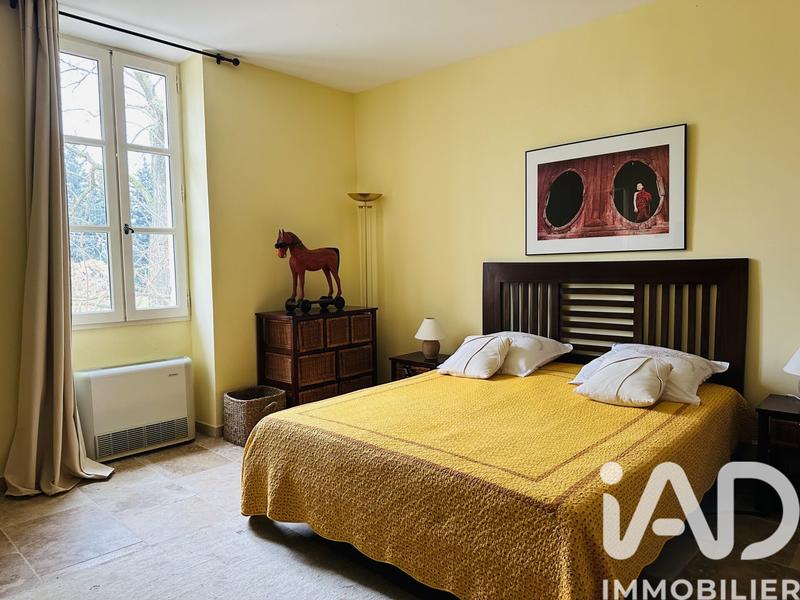 Maison - 332 m² - 8 pièces