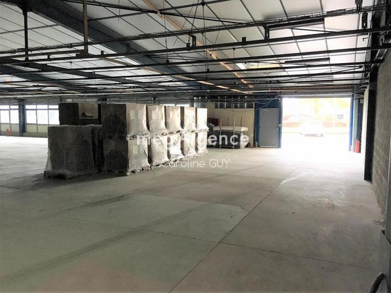 Local commercial - 600 m² - 2 pièces