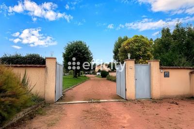 Villa - 195 m² - 8 pièces