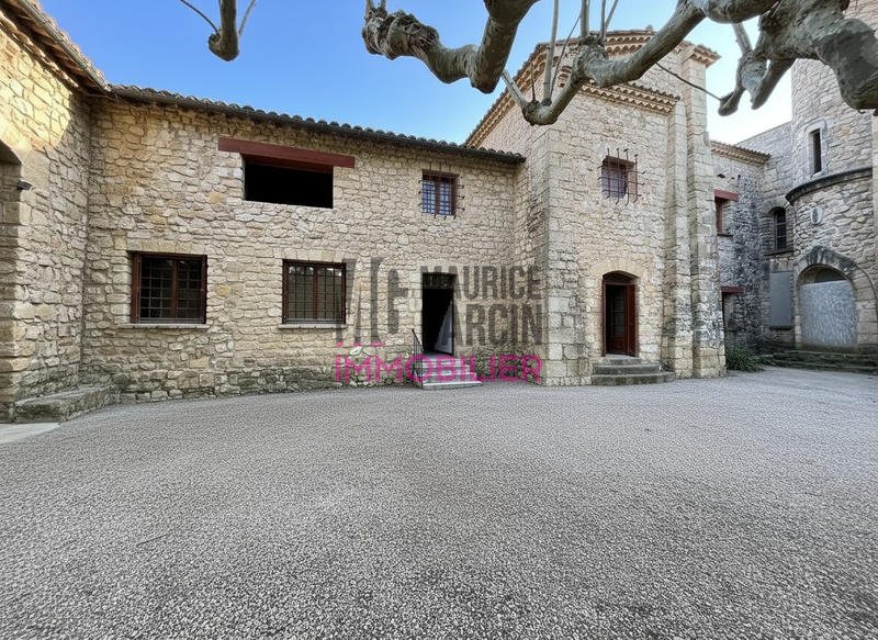 Maison - 200 m² - 6 pièces