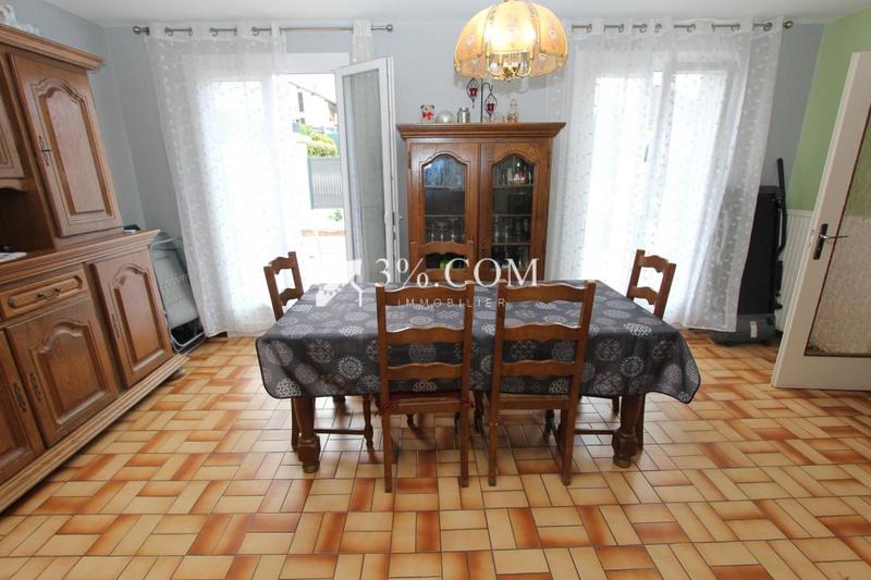 Maison - 95 m² - 6 pièces