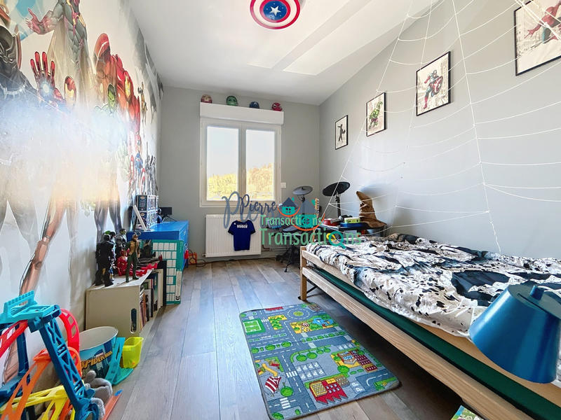 Maison - 102 m² - 5 pièces