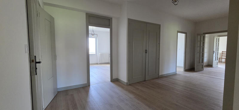 Appartement - 151 m² - 6 pièces