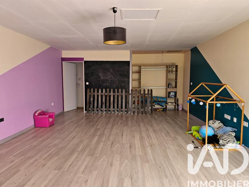 Maison - 220 m² - 5 pièces