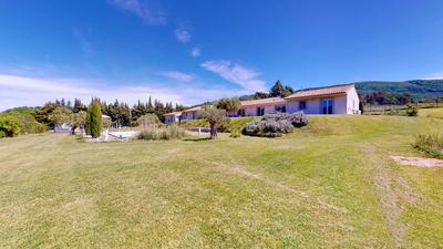 Maison - 313 m² - 11 pièces