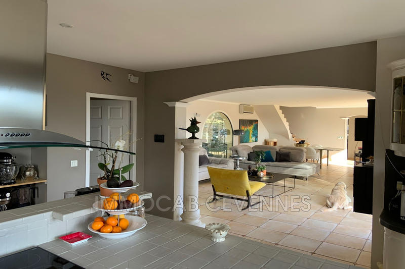 Villa - 176 m² - 6 pièces