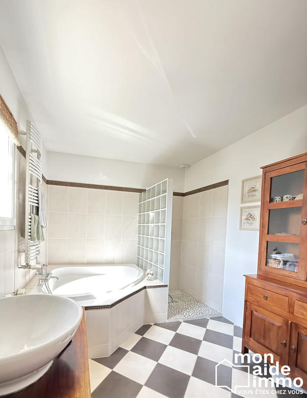 Maison - 160 m² - 6 pièces