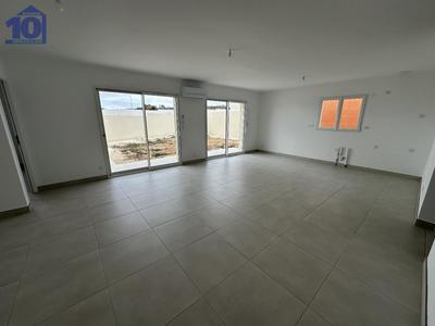Maison - 88 m² - 5 pièces