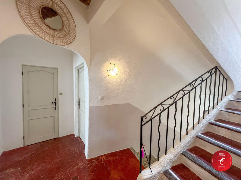 Maison - 187 m² - 8 pièces