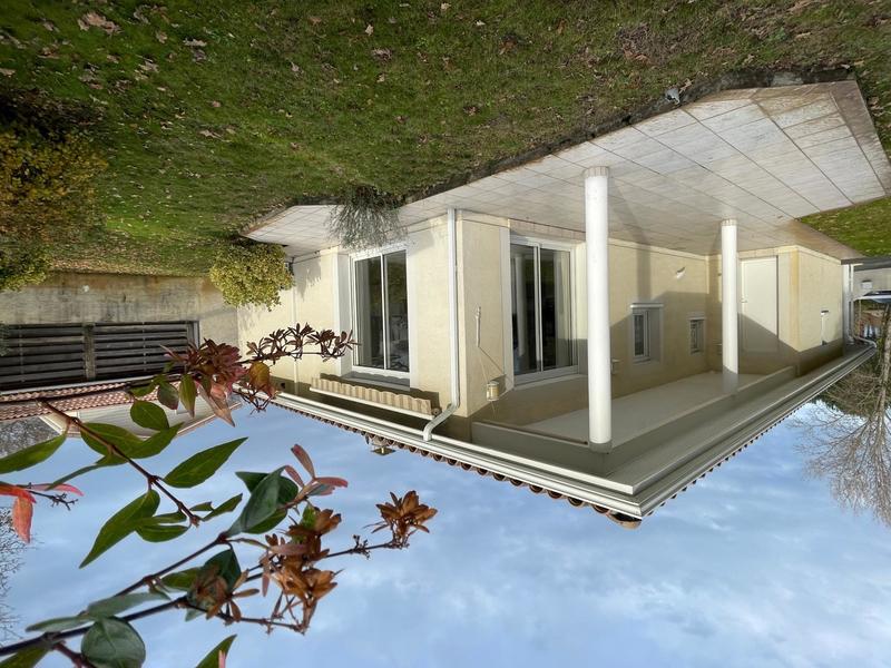 Maison - 95 m² - 3 pièces