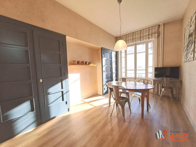 Appartement - 121 m² - 5 pièces