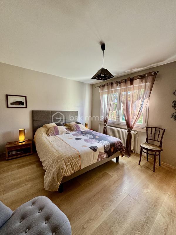 Maison traditionnelle - 85 m² - 5 pièces