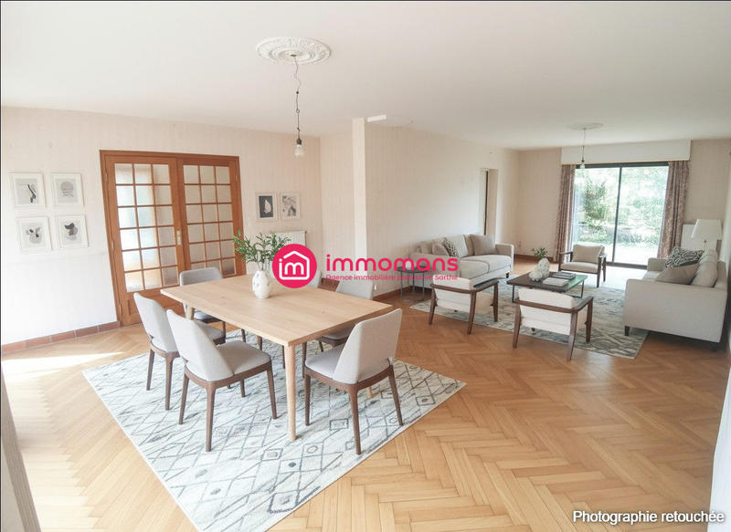 Maison - 180 m² - 8 pièces