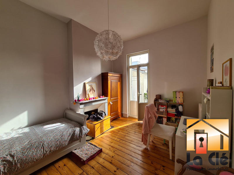 Maison - 189 m² - 8 pièces