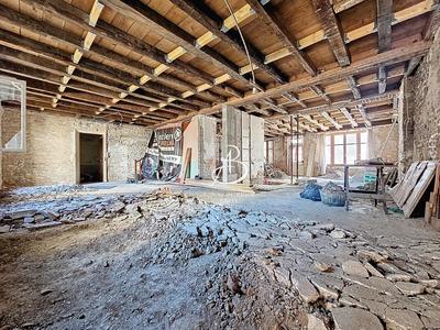 Maison - 121 m² - 6 pièces