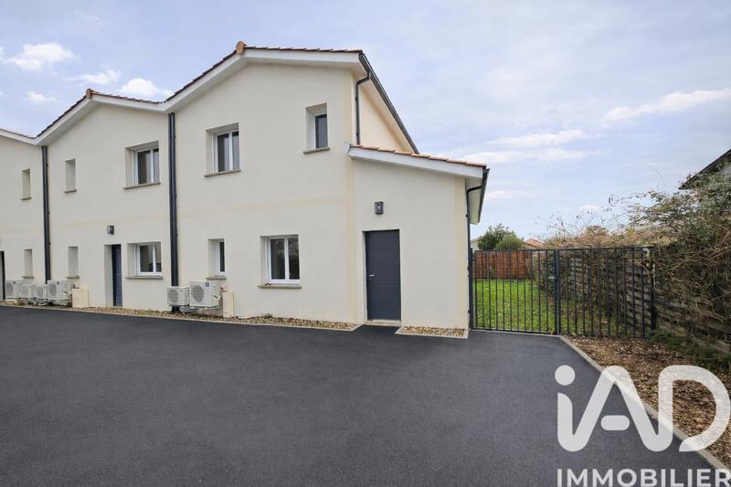 Maison - 95 m² - 5 pièces