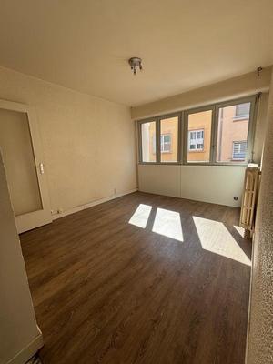 Studio - 21 m² - 1 pièce