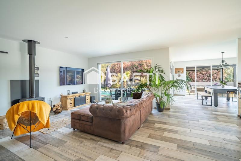 Maison - 122 m² - 4 pièces