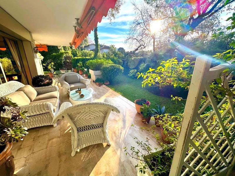 Appartement - 100 m² - 4 pièces