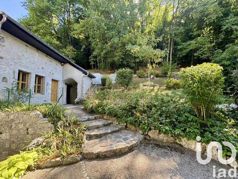 Maison - 257 m² - 9 pièces